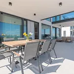Seafront Aurea With Pool And Seaview * Privlaka (Zadar)