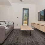 Vila Seafront Aurea With Pool And Seaview