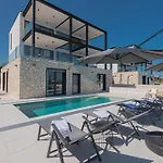 Vila Seafront Aurea With Pool And Seaview Privlaka (Zadar)