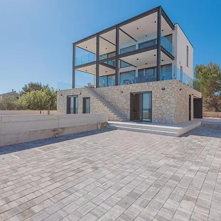 Seafront Aurea With Pool And Seaview Villa