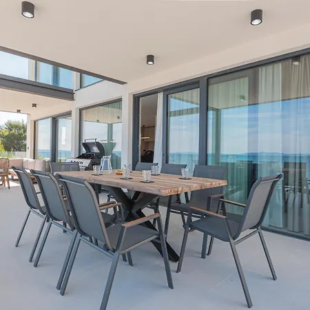 Seafront Aurea With Pool And Seaview Villa *