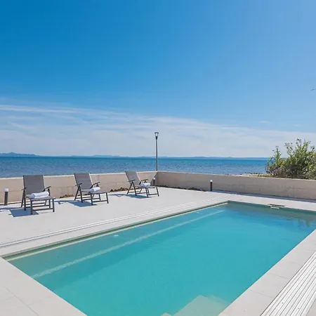 Seafront Aurea With Pool And Seaview Villa