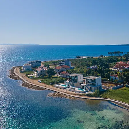 Villa Seafront Aurea With Pool And Seaview