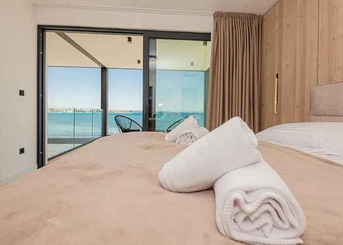 Villa Seafront Aurea With Pool And Seaview