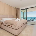 Seafront Aurea With Pool And Seaview *