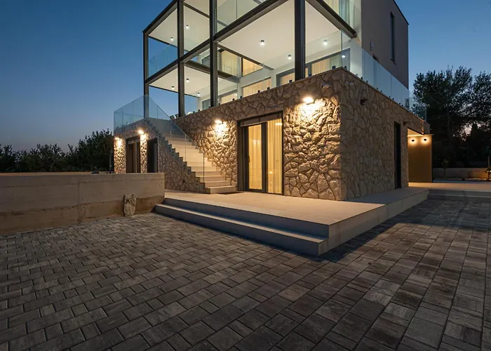 Seafront Aurea With Pool And Seaview Villa *