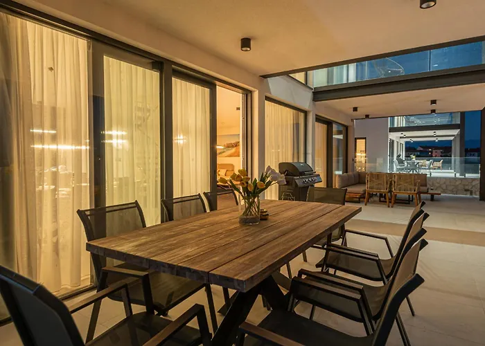 Seafront Aurea With Pool And Seaview Villa Privlaka